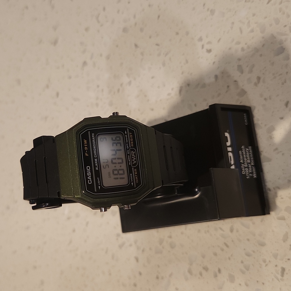 BRAND NEW Casio watch green and black